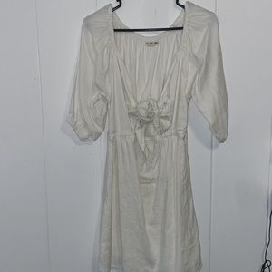 Billabong tie in front dress